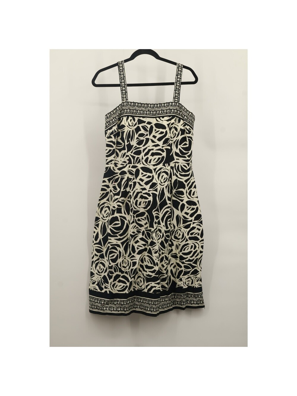 Madison Leigh Women's Square Neck Floral Dress Sleeveless Size 10 Black/White